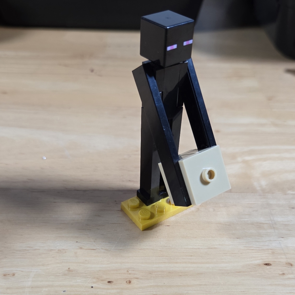 Lego Minecraft Enderman with Box Black Minifigure w/ Stand Tan Box